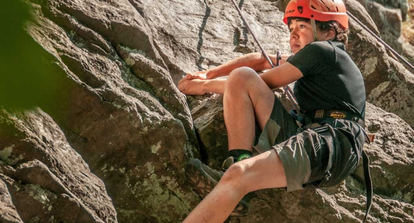 summer rock climbing program for teens near philadelphia